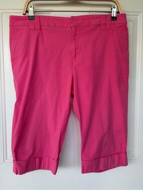 •IZOD• Petite Stretch Pink Bermuda Shorts Size 12P